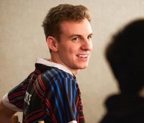 壹号-关于TheShy在C9比赛中出色防守，比分优势明显引发热议！的信息