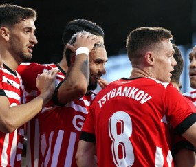 壹号娱乐-莱万多夫斯基爆冷击败FPX，比分优势明显引爆全场！的简单介绍