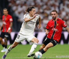 壹号-关于今晨曼联调整名单以备社区盾，防线松动环节打磨，赛场秩序良好，训练强度明显提升的信息