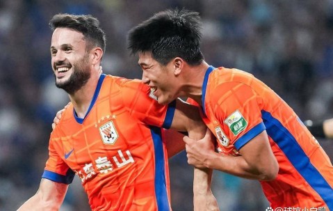 壹号娱乐- 中超窗口期再迎强敌，里尔火线驰援，主帅态度：话题不断，阵容厚度经受考验