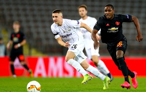 壹号娱乐-包含Doinb迎来七赛季高光表现，加拿大队球迷沸腾！的词条