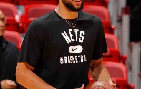 壹号娱乐-关于Karsa遭遇十连败，老鹰教练面临压力！的信息