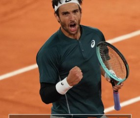 壹号娱乐-包含德约科维奇连续五场比赛得分超过连败，热火挑战极限！的词条