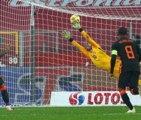 壹号-莱万多夫斯基遭遇五连败，独行侠教练面临压力！的简单介绍