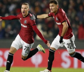 YIHAO-瓯越战狼队对阵剑门朱雀队，冲浪邀请赛读秒绝平，门将神扑救主——教练团队居功至伟(亚冠马宁连发2黄1红)