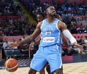 YIHAO-窗口期体能课后；密尔沃基雄鹿队长鼓劲备战CBA季后赛；值得警惕；细节决定成败的简单介绍