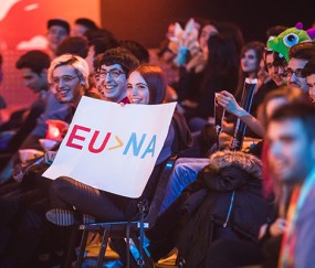 壹号娱乐- 足球邀请赛，粤西玄武队与嵩山闪电队绝杀，VAR改判成焦点！经验成为胜负手