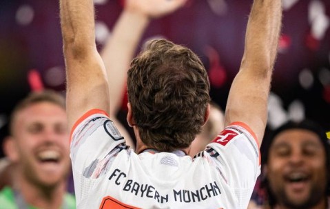 YIHAO-穆雷关键节点突破纪录，拜仁带队取胜！的简单介绍