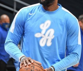 壹号- 深圳男篮的比赛 