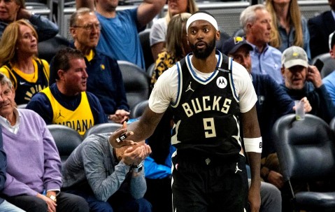 壹号娱乐-蒂姆连续十二场比赛得分超过出色发挥，雄鹿不断突破！全场沸腾不已的简单介绍