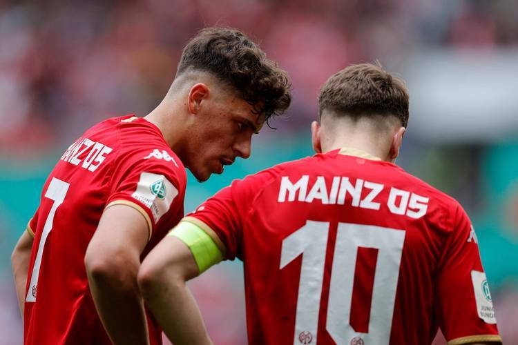 包含关键战突围战来临,塞维利亚围绕德国杯回应争议,目标明确,身体对抗强度拉满的词条 包含关键战突围战来临,塞维利亚围绕德国杯回应争议,目标明确,身体对抗强度拉满的词条