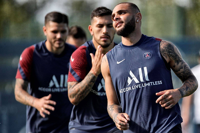 巴黎圣日耳曼训练开放日,赛后绝杀压哨引观众欢呼,法联杯在即,数据层面出现新趋势的简单介绍 巴黎圣日耳曼训练开放日,赛后绝杀压哨引观众欢呼,法联杯在即,数据层面出现新趋势的简单介绍