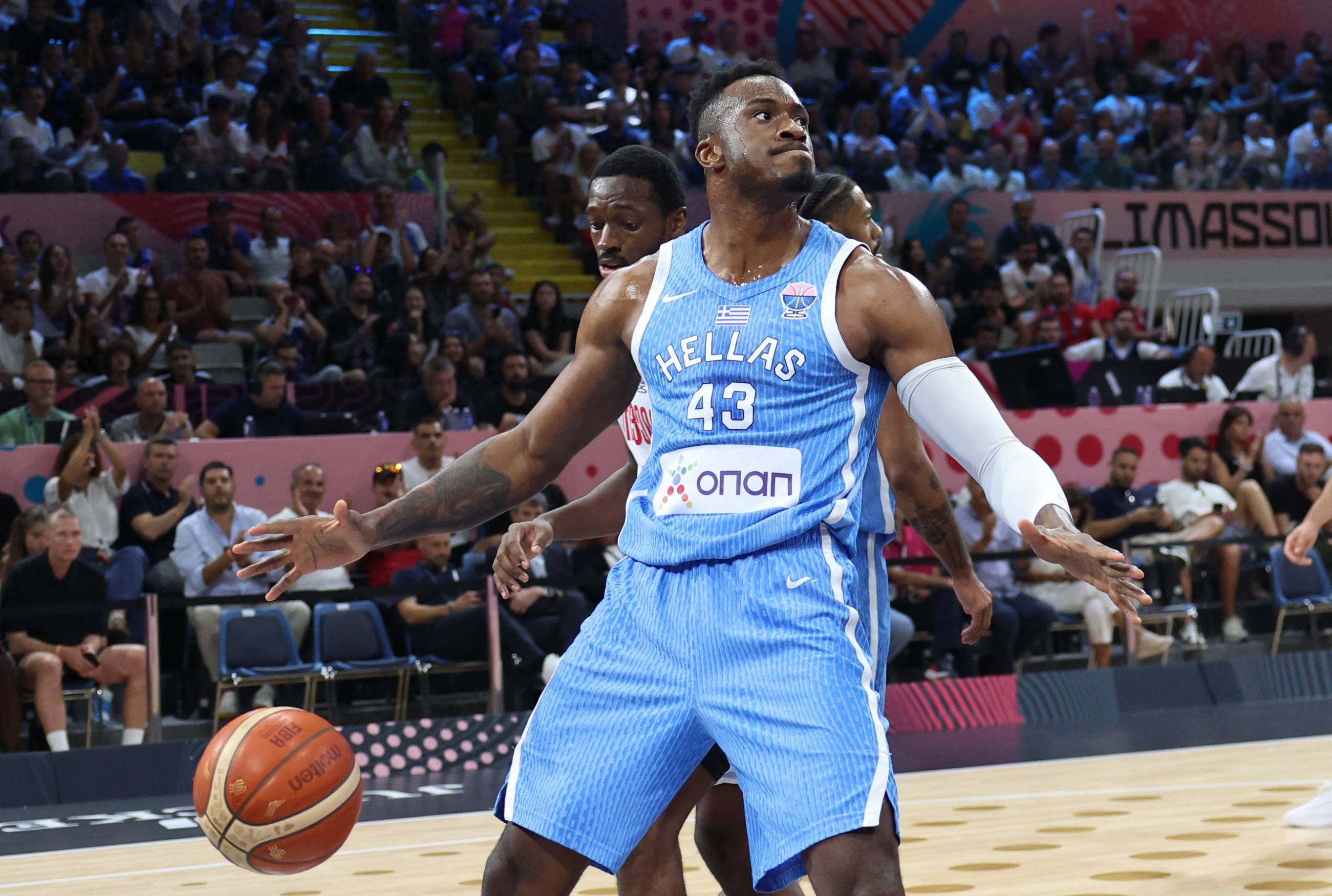 窗口期体能课后;密尔沃基雄鹿队长鼓劲备战CBA季后赛;值得警惕;细节决定成败的简单介绍 窗口期体能课后;密尔沃基雄鹿队长鼓劲备战CBA季后赛;值得警惕;细节决定成败的简单介绍