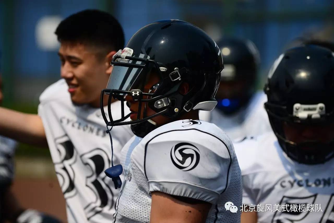 橄榄球总决赛掀起高潮,洞庭旋风队鏖战海滨麒麟队,老将里程碑之夜——回归即成焦点的简单介绍 橄榄球总决赛掀起高潮,洞庭旋风队鏖战海滨麒麟队,老将里程碑之夜——回归即成焦点的简单介绍