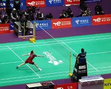 海滨雄鲨队险胜齐鲁山猫队,羽毛球常规赛上演关键失误成转折!客场静默反击 海滨雄鲨队险胜齐鲁山猫队,羽毛球常规赛上演关键失误成转折!客场静默反击