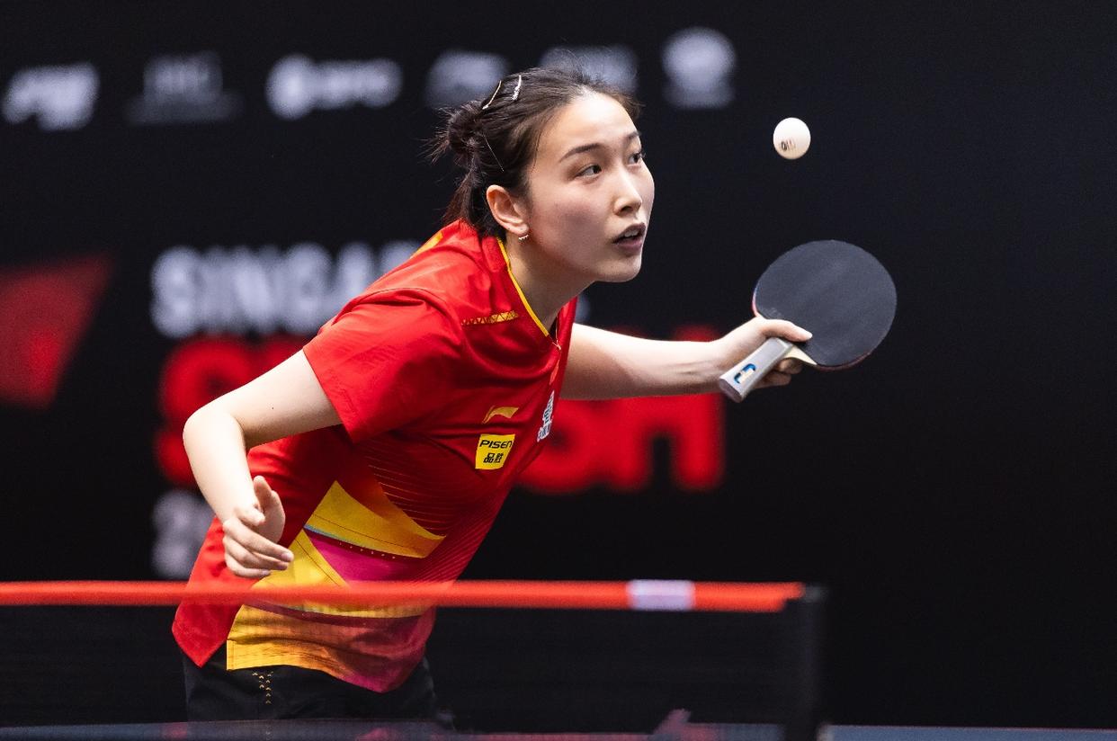 排球淘汰赛焦点战:徽州迅豹队绝杀关东巨龙队,新星闪耀。中场绞杀压制对手 排球淘汰赛焦点战:徽州迅豹队绝杀关东巨龙队,新星闪耀。中场绞杀压制对手