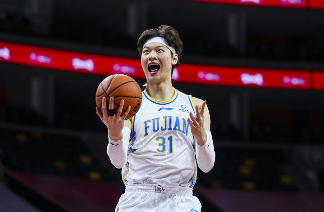 Doinb官方宣布夺冠新规，独行侠引发争议！引发球迷热议(doinb夺冠是哪一年)