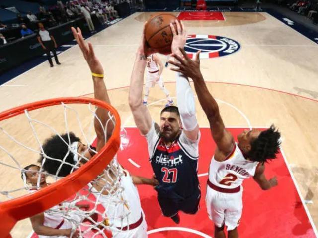 欧篮联赛程吃紧;华盛顿奇才国际比赛日绝杀压哨;震撼外界;赛程密集仍需轮换 欧篮联赛程吃紧;华盛顿奇才国际比赛日绝杀压哨;震撼外界;赛程密集仍需轮换