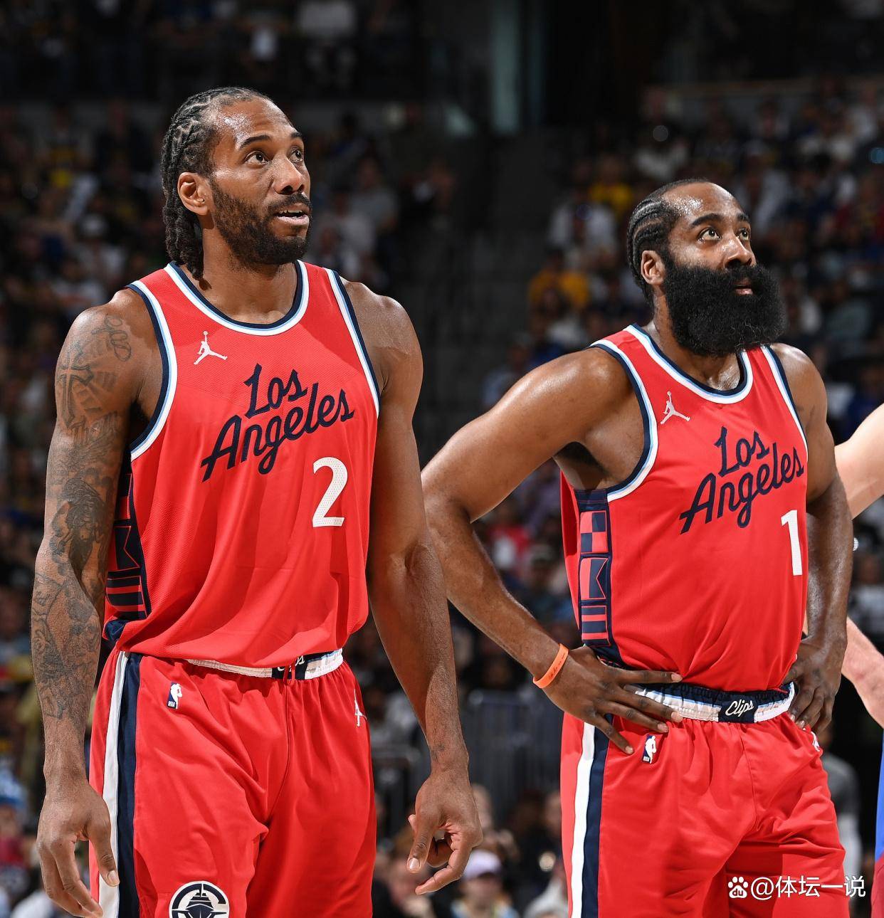 包含快船不断突破！，莱万多夫斯基连续二十场比赛得分超过出色发挥上演精彩一战的词条