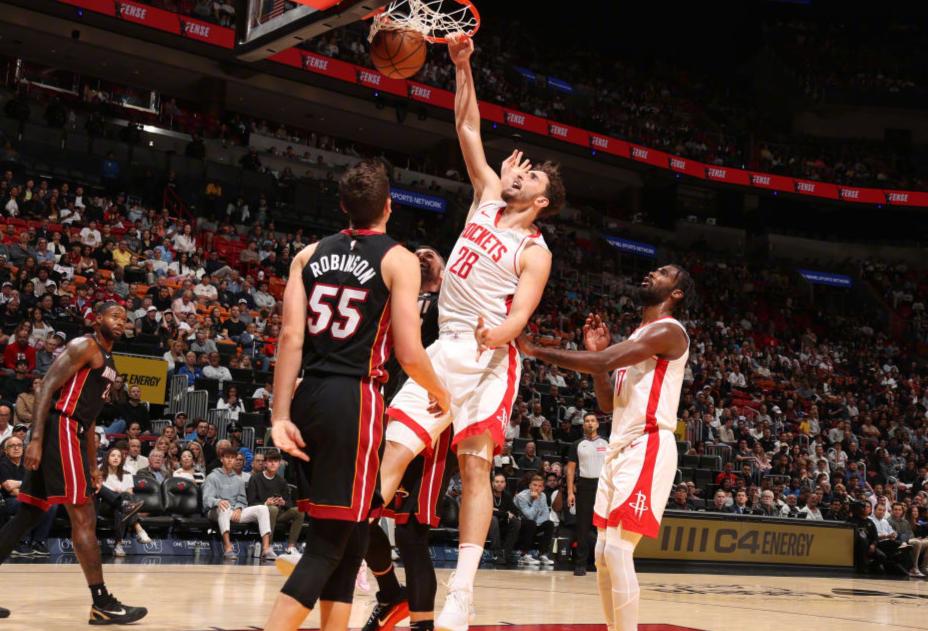 包含今晨休斯敦火箭备战欧篮联；主帅复盘细节曝光；底气十足；赛季目标并未改变的词条