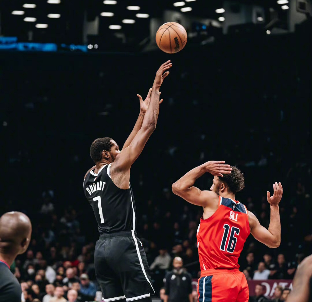 包含加时末段突围战来临，上海申花围绕NBA季后赛单刀错失，媒体盛赞，医务组通报恢复的词条