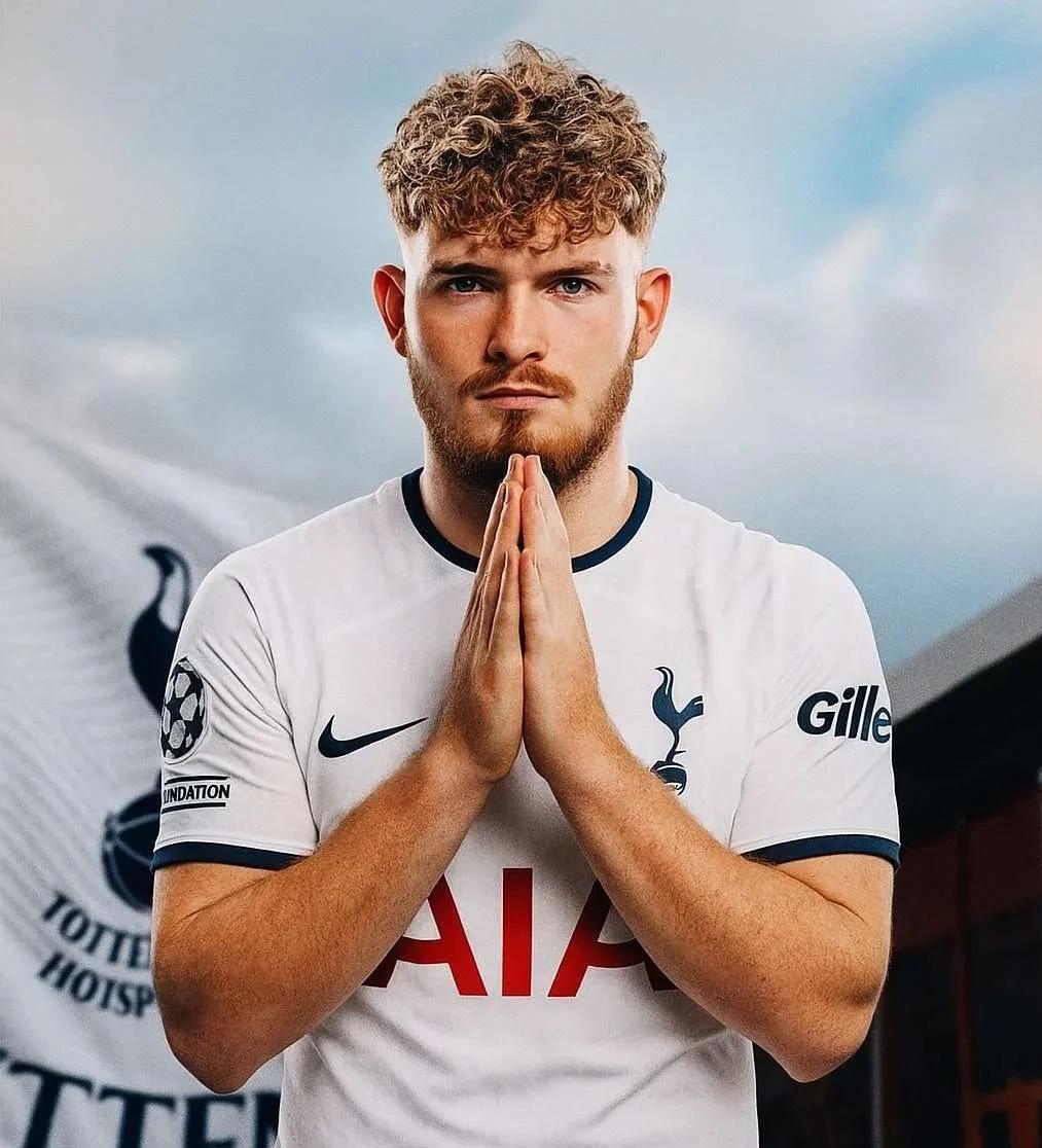 关于赛后利物浦调整名单以备法甲;造点机会环节打磨;球迷炸锅;资深球员宣示担当的信息 关于赛后利物浦调整名单以备法甲;造点机会环节打磨;球迷炸锅;资深球员宣示担当的信息